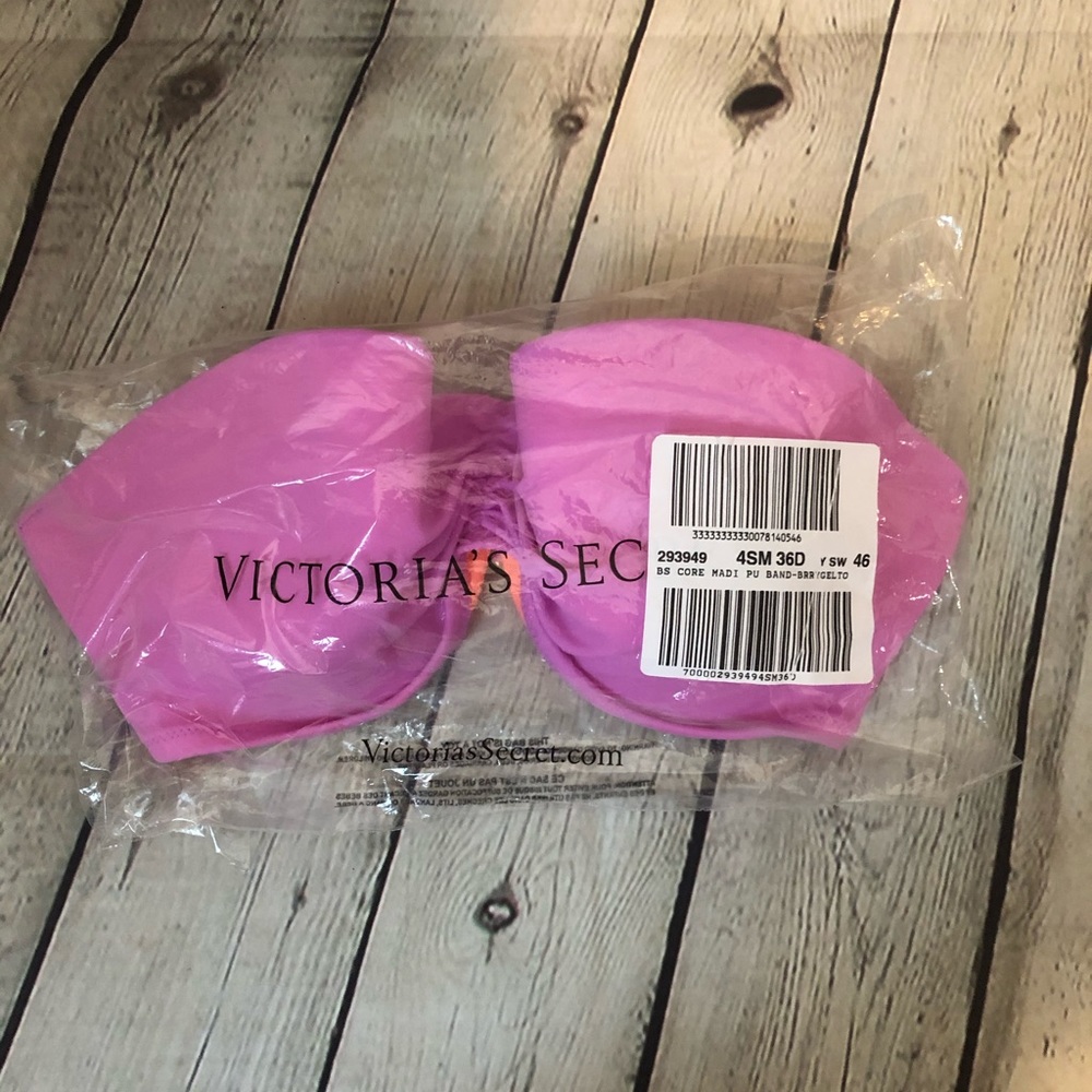 Victoria’s Secret Swim Top - NWT